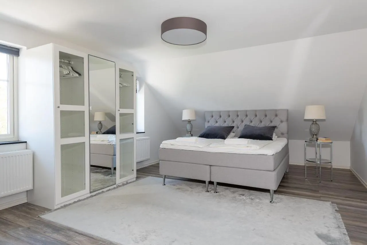 The Rose Valley Room In A Shared Villa Göteborg