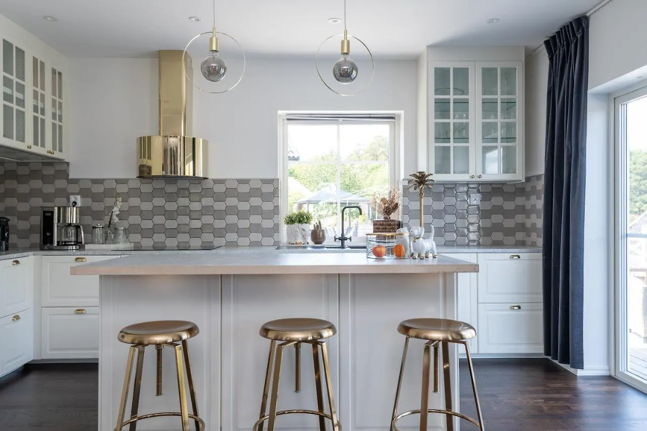 The Rose Valley Room In A Shared Villa Gothenburg Homestay