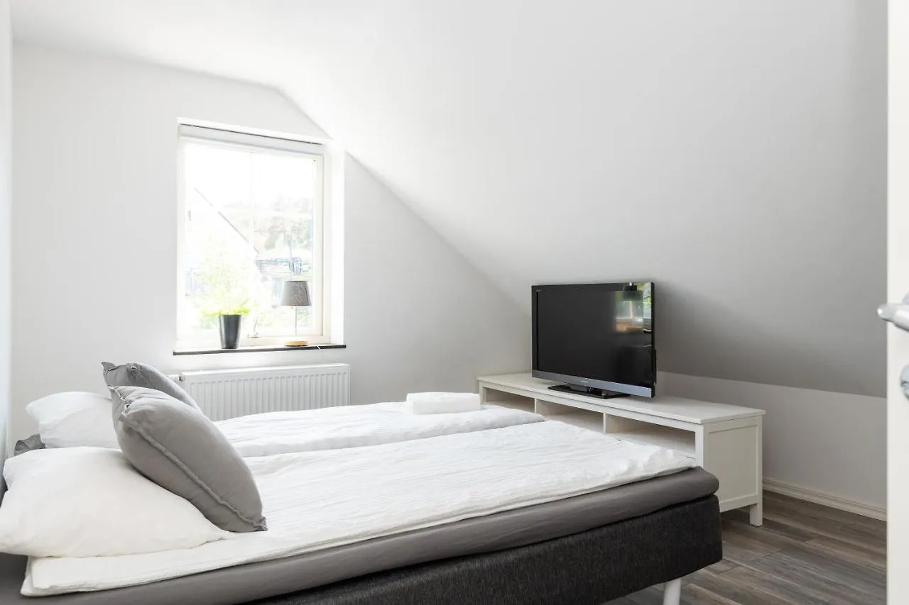 Homestay The Rose Valley Room In A Shared Villa Gothenburg